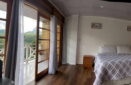 Soufriere Apartment | Divine Tropical Oasis