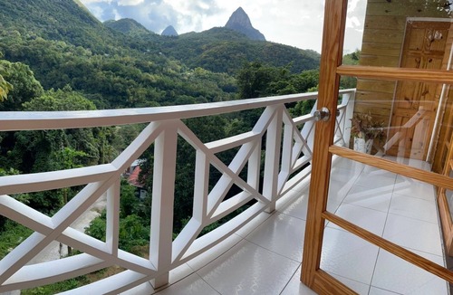 Soufriere Apartment | Divine Tropical Oasis