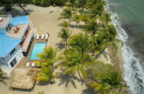 Placencia Villa | Dolphin Beach Villa