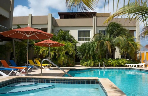 Washington Condo | Dreamy Bedroom in Aruba!