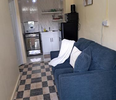 Barroui House | Ebenezer Comfort