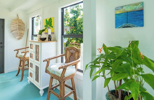 Spanish Wells House | EDEN Historical home, restored with all modern amenities, 2 minute walk to beach