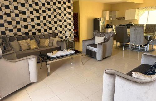 Bocacanasta Apartment | Edificio Ramírez 1