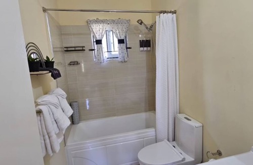 St.Bran's Burg House | Edmund Ridge Estate Home Rental