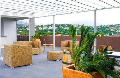 New Kingston Apartment | Elegant One Bedroom Luxury Apartment Overlooking Kingston