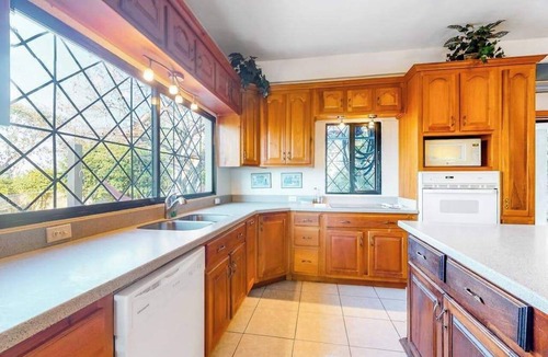 Santa Elena House | Enchanting home with pool, volleyball, mountain/city views & AC