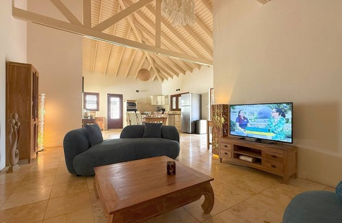 Bubali Villa | Endless Summer 3bedroom Villa.
