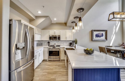 Warrior's Mark Condo | Experience mountain living in style at Corral 306E, a spacious, remodeled condo in Breckenridge!