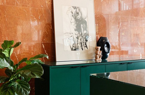 Buckman Neighborhood Apartment | Experience Soothing Moments & Luxury! Pets Allowed, Near Pioneer Place