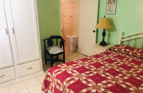 Rodney Bay Apartment | Fabulous 1-bedroom apartment with AC in vibrant Gros Islet