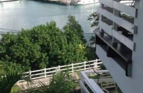 Liberta Apartment | Falmouth Beach Apts A1-A2 Near Beach