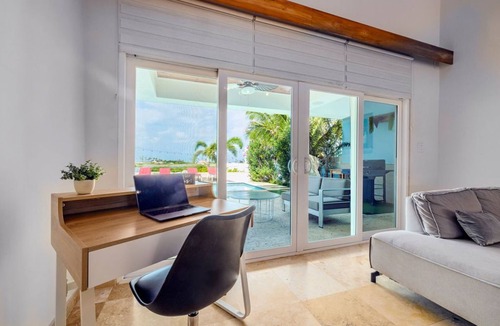 Opal Villa | Fantastic 3-Bdr Villa with Gorgeous Pool & View