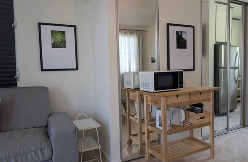La Pared Apartment | Fortunas Explorer Studio: Steps from Beach & Adventure