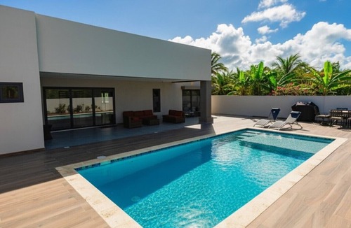 Opal Villa | Four bedroom in Aruba, Noord