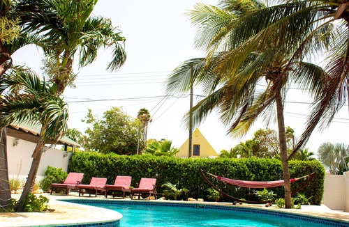 Paradera Villa | Four Bedroom Villa, Sleeps 8