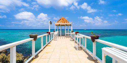 Runaway Bay Resort | Franklyn D Resort & Spa All Inclusive