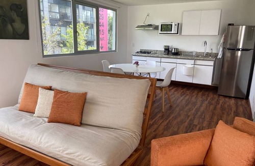 Reforma Apartment | Fully equipped kitchen, WiFi, comfy king-size bed and a sofa bed, elevator.