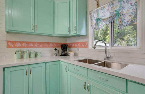 Surfside Cabin | Fully Renovated Oceanfront Home w/Free Kayaks