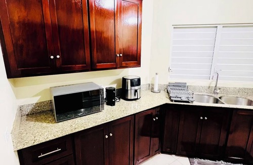 New Kingston House | Gallery Suite in New Kingston