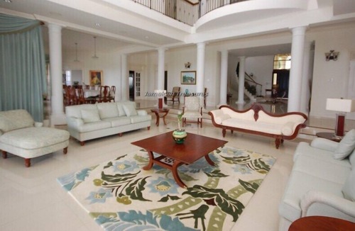Montego Bay Villa | Golden Castle 12-FAMILY REUNIONS! LUXURY! FULLY STAFFED! POOL