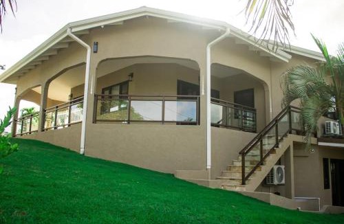 Arawak Hill Villa | Golden Pear Villa-CR