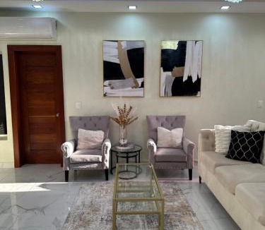 Tenares Apartment | Gorgeous 3 Bedrooms and Two and a half Bathrooms Apt!