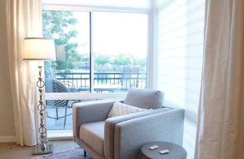 Sherwood - Tualatin South House | Gorgeous Lake Front Home, Central Location