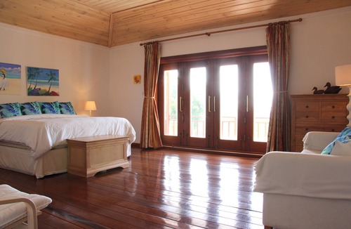 Saint David's Villa | Half Moon Villa :- A beautiful villa with a large pool & garden, ocean views.