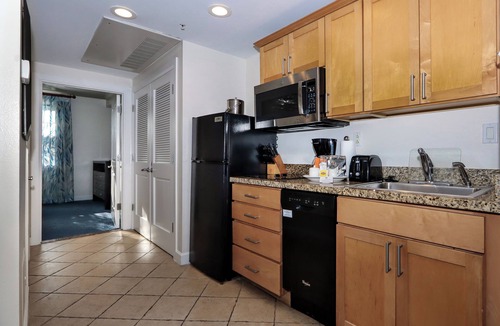 Paradise Island Villa | Harborside Atlantis, kitchen, waterpark access wristbands included for 4 guests