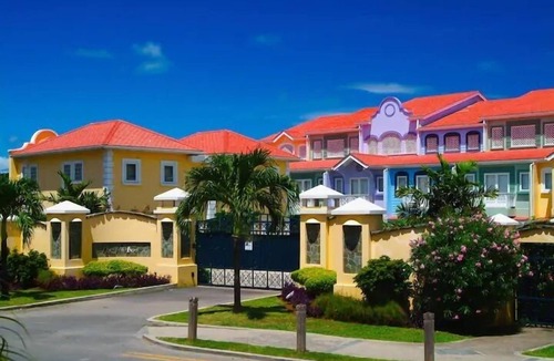 Rodney Bay Apartment | Harbour Villa 14a, 3-Bed Water-front Villa with Pool