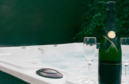 Stewart Town House | Healing Retreat