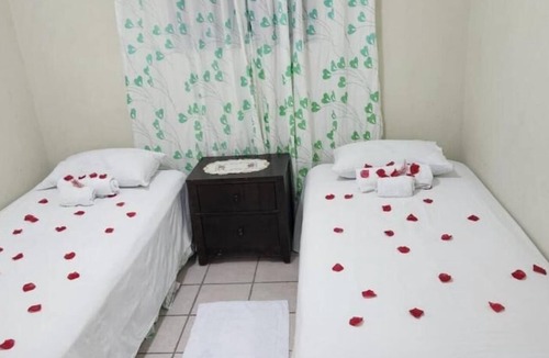 Charlotte House | Hilltop View Guesthouse