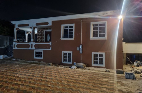 Bridgetown House | HISTORIC MONOR. Charming 2-bedroom house with WiFi, AC in delightful Bridgetown