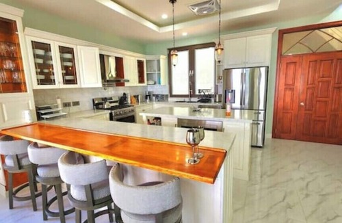Castries Villa | Homey 1 K-Bed Villa with Living Rm Sofa Bed. Ask about 2nd Rm w/Bunkbed Option