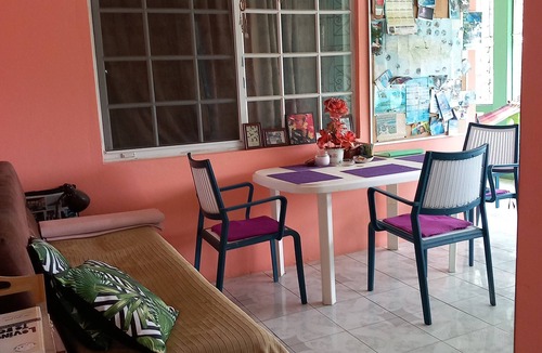 Mount Salem House | Hummingbird Room in Guest Home: WiFi, Hot Water AC Montego Bay Live-in Hosts