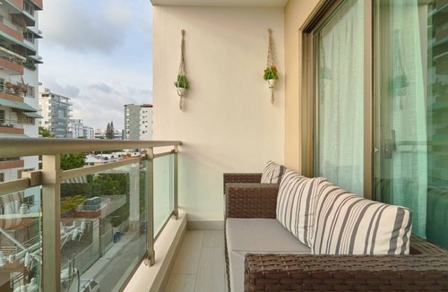Evaristo Morales Apartment | IIIUUYIYUTYIII