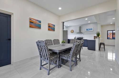 Tower Isle Apartment | Island Getaway - 4 Bed 4 Bath and Pool at Serai Villa