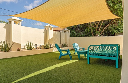 Ponton Apartment | IslaRita Stays - 2 bedroom apartment close to Eagle Beach!