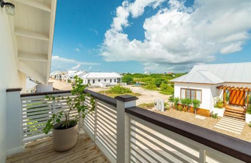 San Pedro Villa | Java Villa Paradise and Mistico Beach Club plus Boat Shuttle