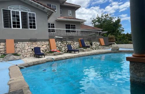 Jack's Hill House | Joy Luxury Estate Villa