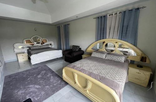 Jack's Hill House | Joy Luxury Estate Villa