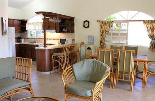Urbanizacion Tavarez Villa | Kids-friendly gated residence with playground/tennis/basket/soccer, private pool