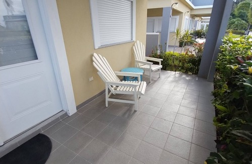 St. Ann's Bay Villa | KING SIZE Suite with Pool and beach