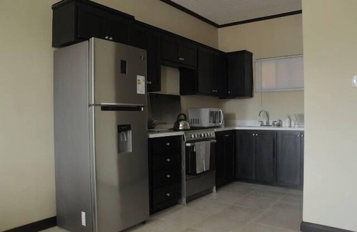 Molynes Gardens Apartment | Kingston Apartment at Tres Vista