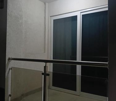Eastwood Park Apartment | Kingston Condo with Rooftop Pool & Gazebo