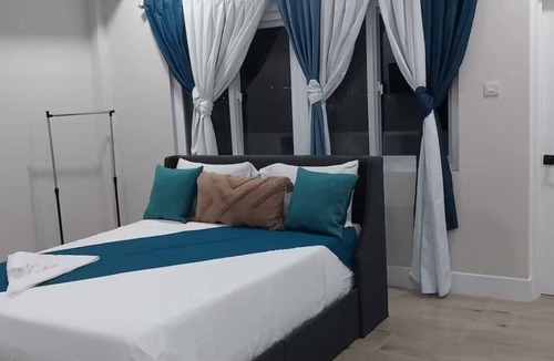 Choc Condo | Kresta Suite No. 5