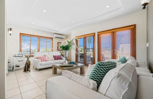 Arashi Villa | L.G. Smith Boulevard 125D
