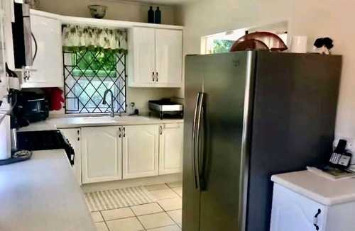 Gros Islet House | LA BELLE BREEZE VILLA, beach, pool, fruit trees, games and entertainment, nature