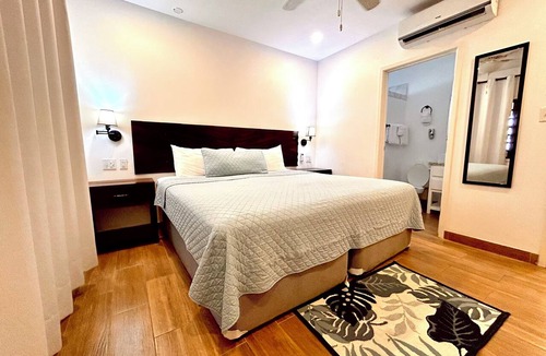 San Pedro Hotel | La Casa de Paz