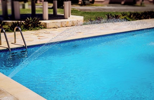 Lowlands House | La Coterie Villa -Charming 3-bedroom villa with WiFi, AC in enjoyable Lowlands
